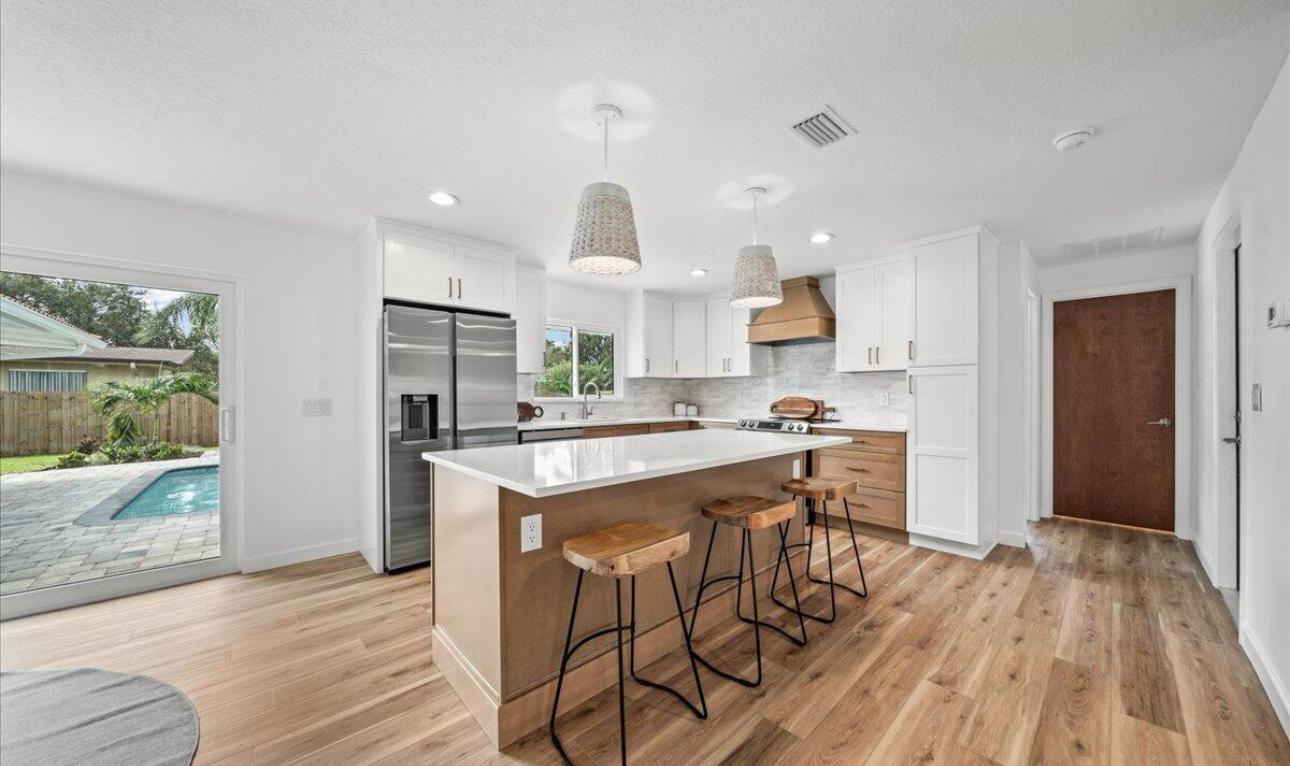 Kitchen staged by Florida home staging company
